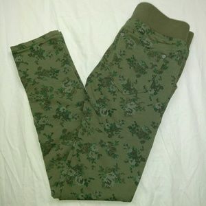 Vigoss Jeans Floral Patter Jeggings/Joggers